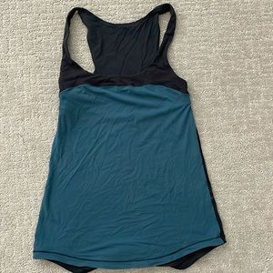 Gently used black and teal Lululemon run tank, size 6